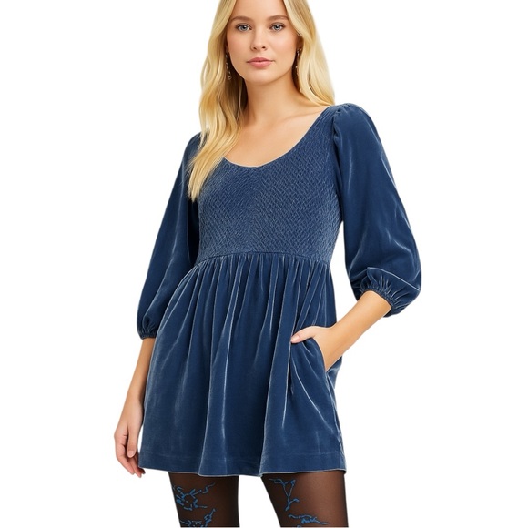 ✨ Free People Farrier Velvet Mini Dress ✨
Size: Medium (M) | New 💙 - Picture 3 of 7